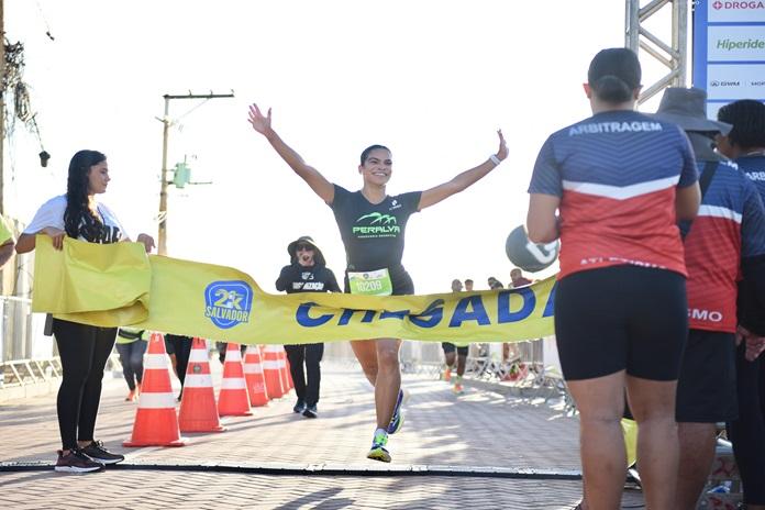 Meia maratona Salvador 21k reúne cerca de 5 mil pessoas na orla da capital baiana