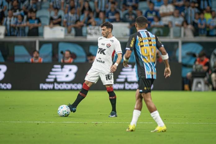 Vitória perde para o Grêmio por 2 a 0