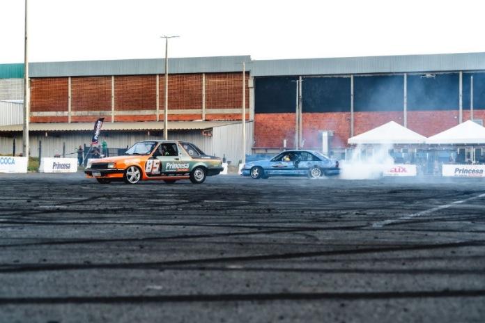 Lauro de Freitas recebe 5ª edição do Princesa Motor Show com drift, supermáquinas e carros antigos no dia 28 de março