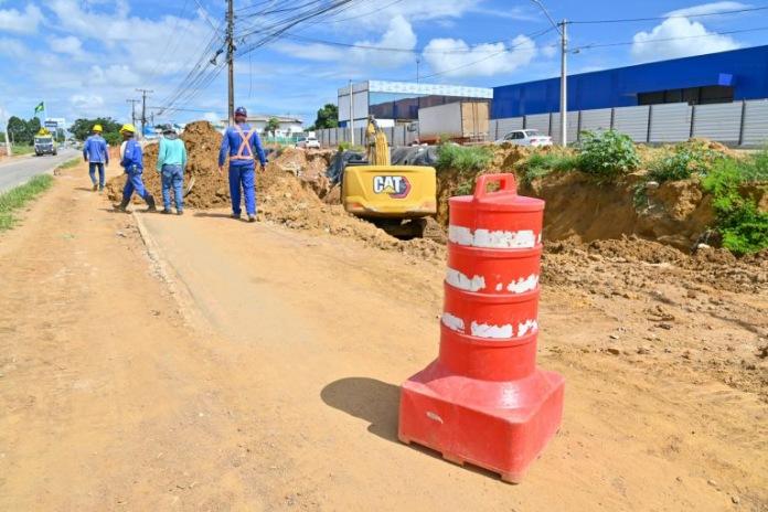 Prefeitura de Vitória da Conquista retoma obras de infraestrutura na Avenida Brumado