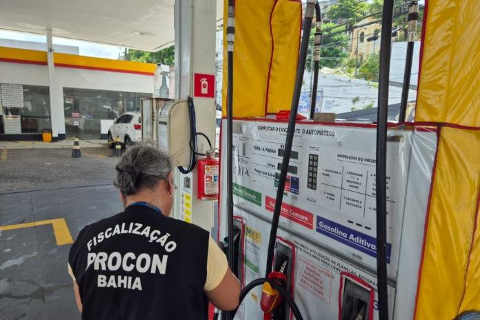 Procon-BA deflagra operação “de olho no preço” para fiscalizar alta dos combustíveis