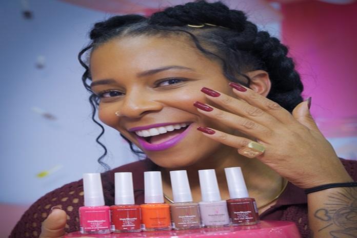 Rita Batista lança linha de esmaltes na Beauty Fair 2024